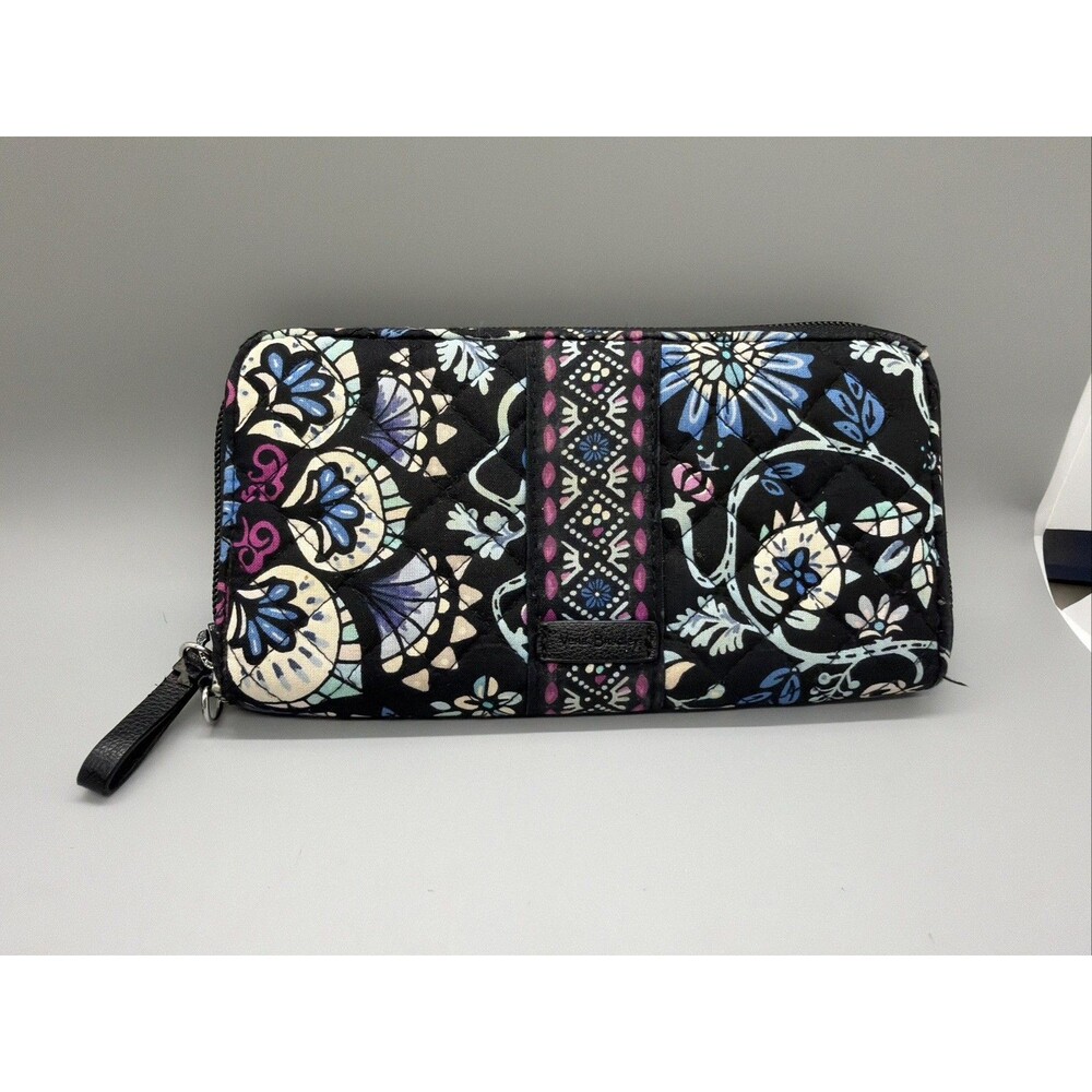 Vera Bradley Iconic Bramble Zip Around Wallet Great interior storage
